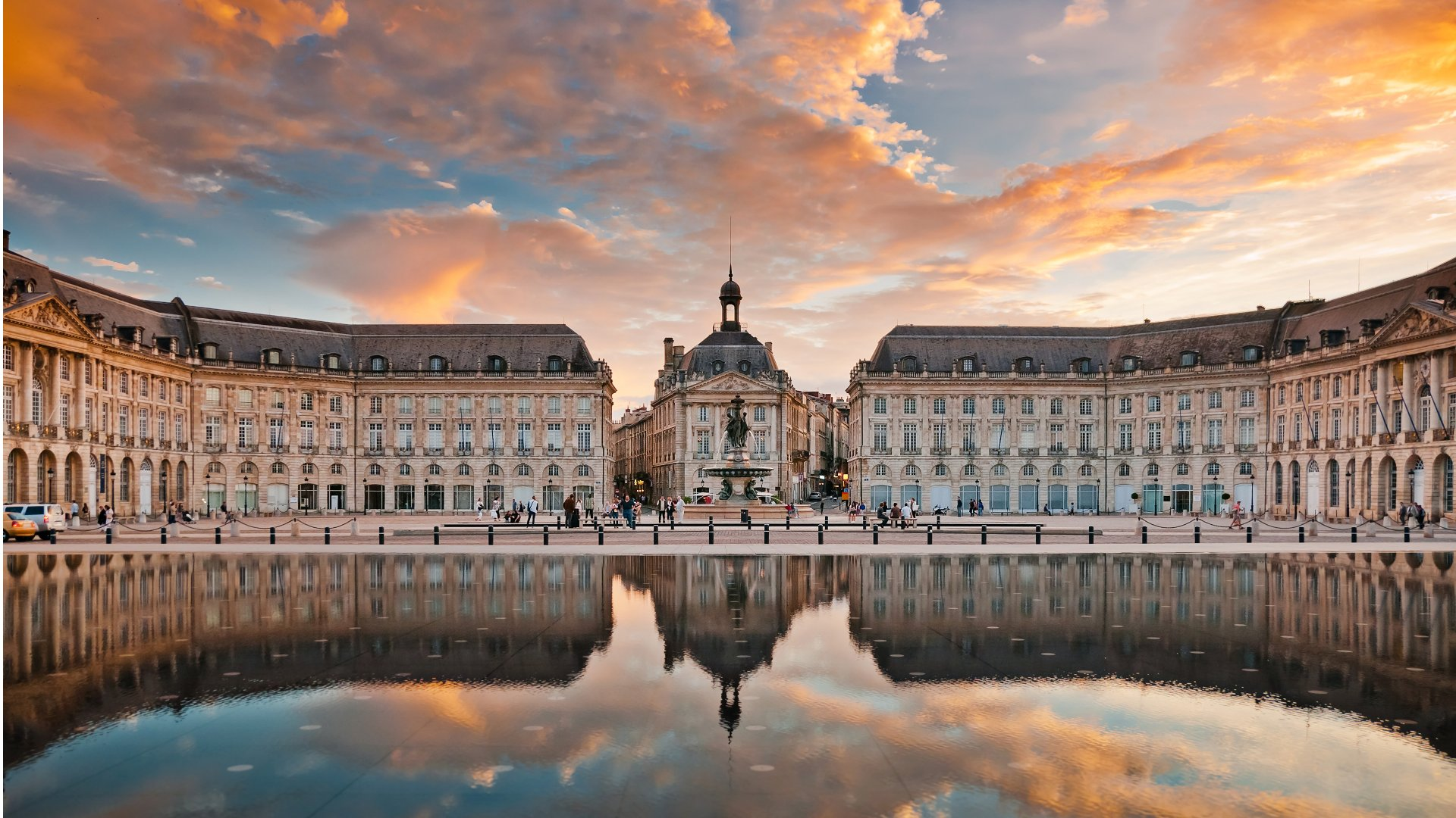 Bordeaux : la place de la Bourse